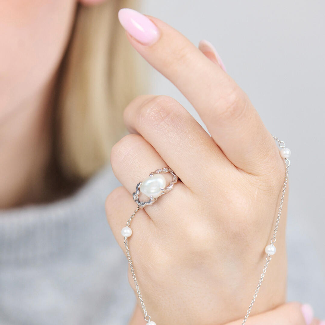Sølv ring "Perma" m. perle