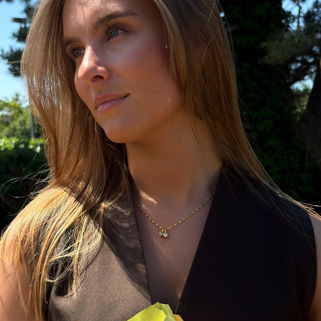 April vedhæng