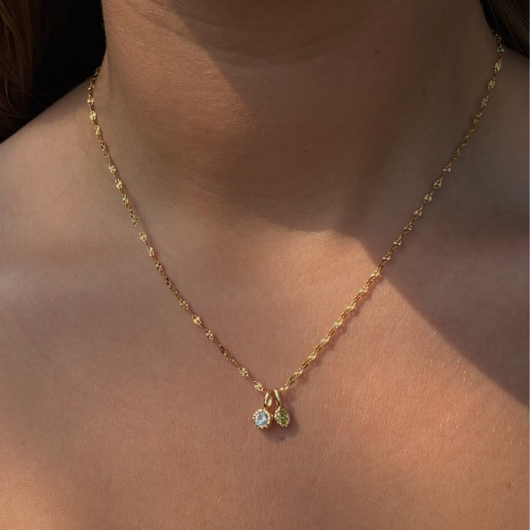 August pendant