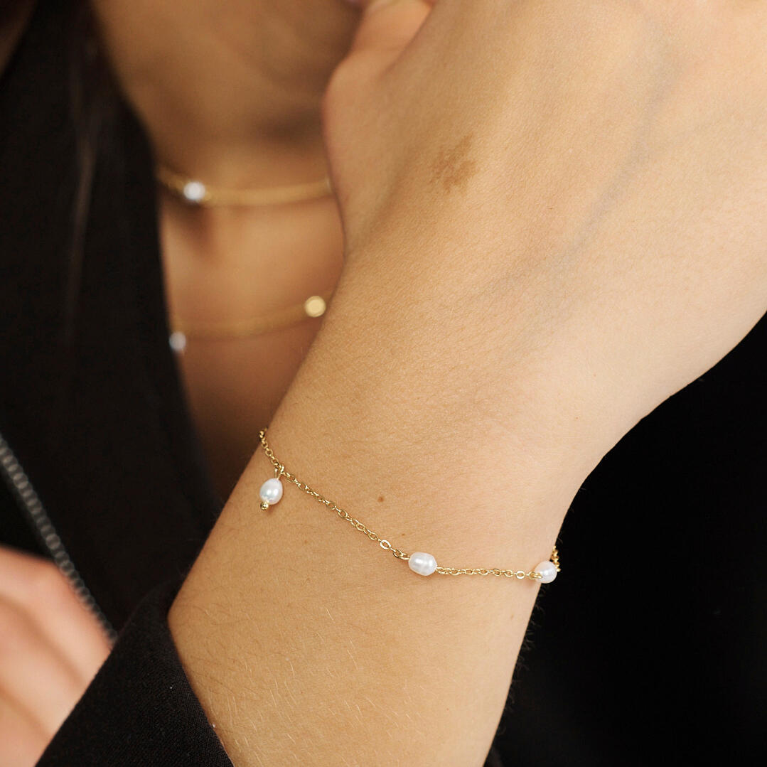 Trace Pearl Bracelet