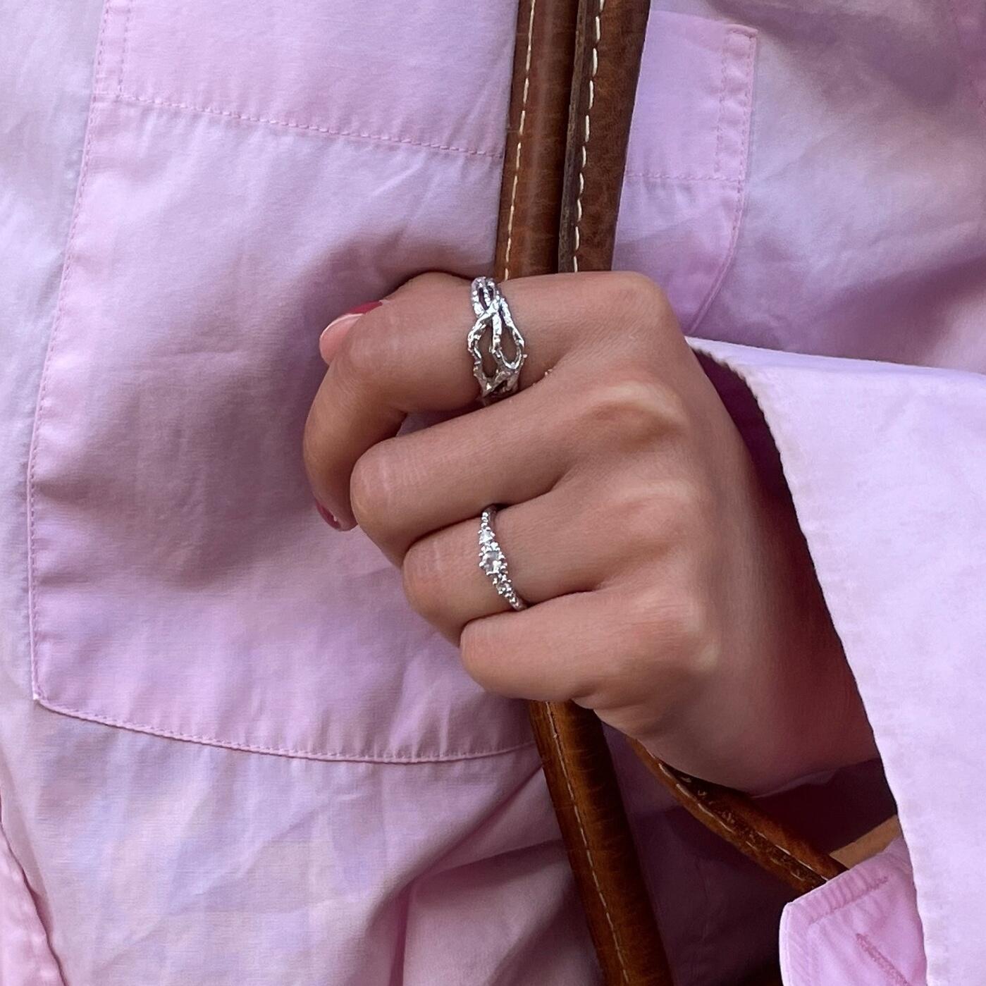 Sølv ring "Fragments" m. zirk.
